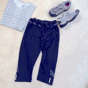 L.L. Bean Performance Capris